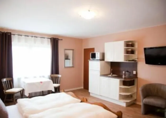 Hotel Zum Schnackel 3*